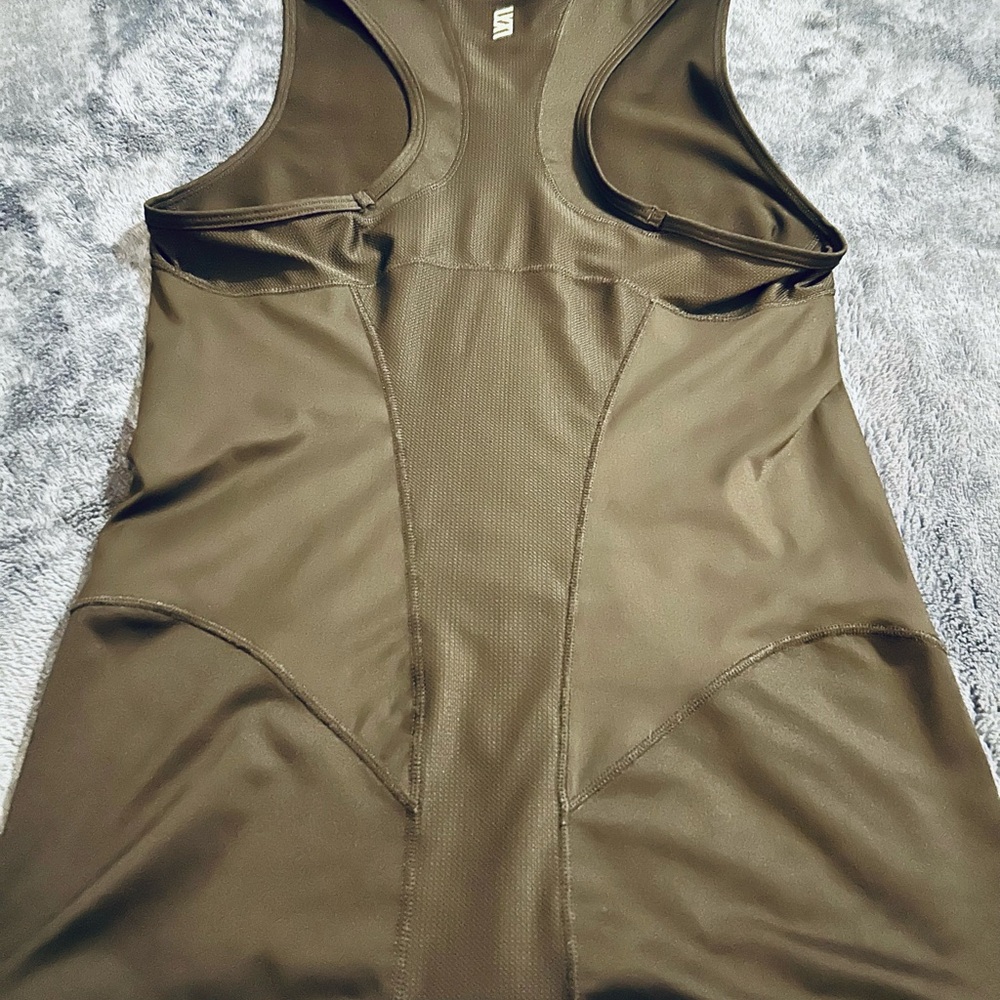 Second Skin Compression Tank - Picture 5 of 6